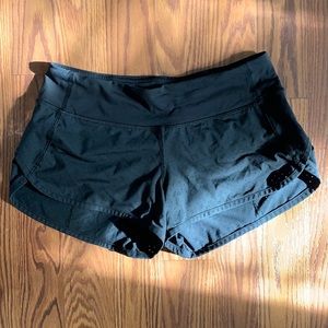 Lululemon Speed Up Running Short- mid rise